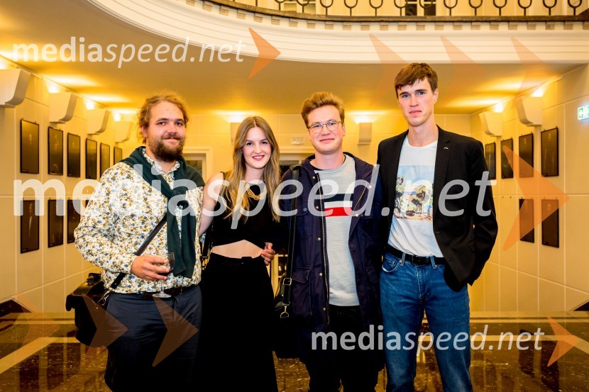  Luka Marcen, režiserPravi heroji, premiera SLG Celje