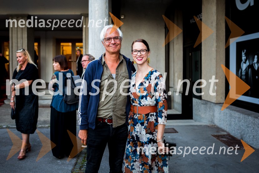  Rok Vilčnik, pesnik, dramatik, glasbenik;  Barbara Petrovič, vodja marketinga in odnosov za javnostmi SLG CeljePravi heroji, premiera SLG Celje