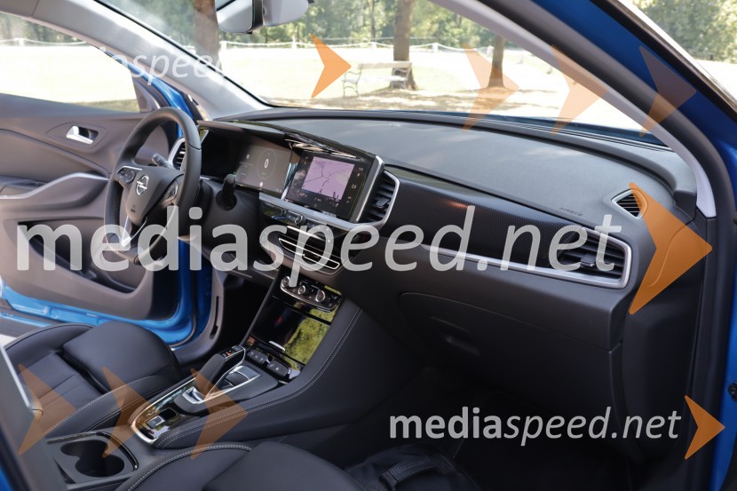 Opel Grandland, slovenska predstavitev